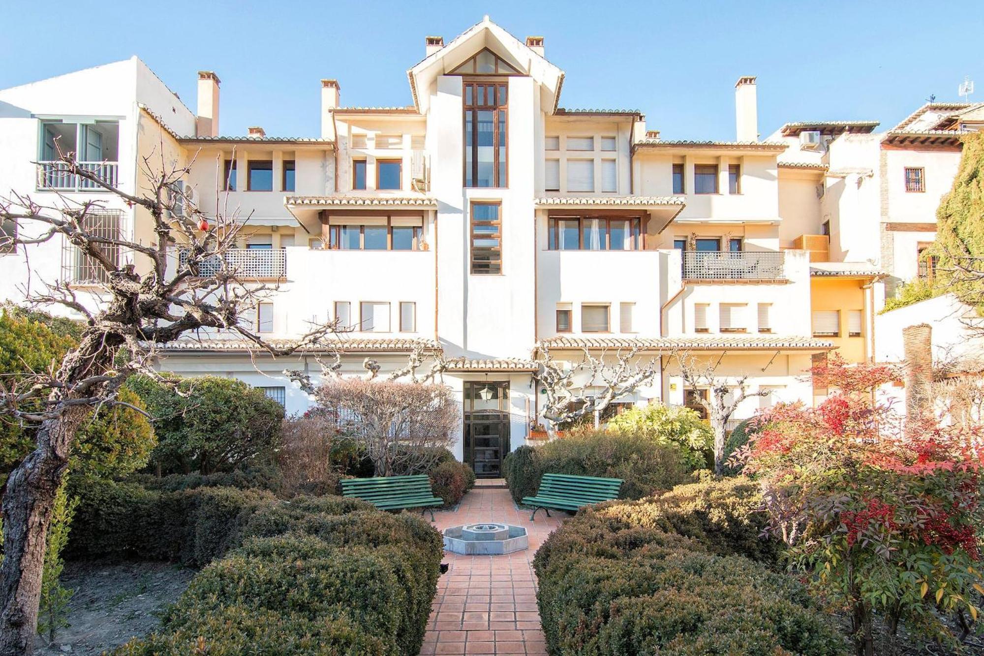 Chezmoihomes Unique Alhambra Views — Photos 3